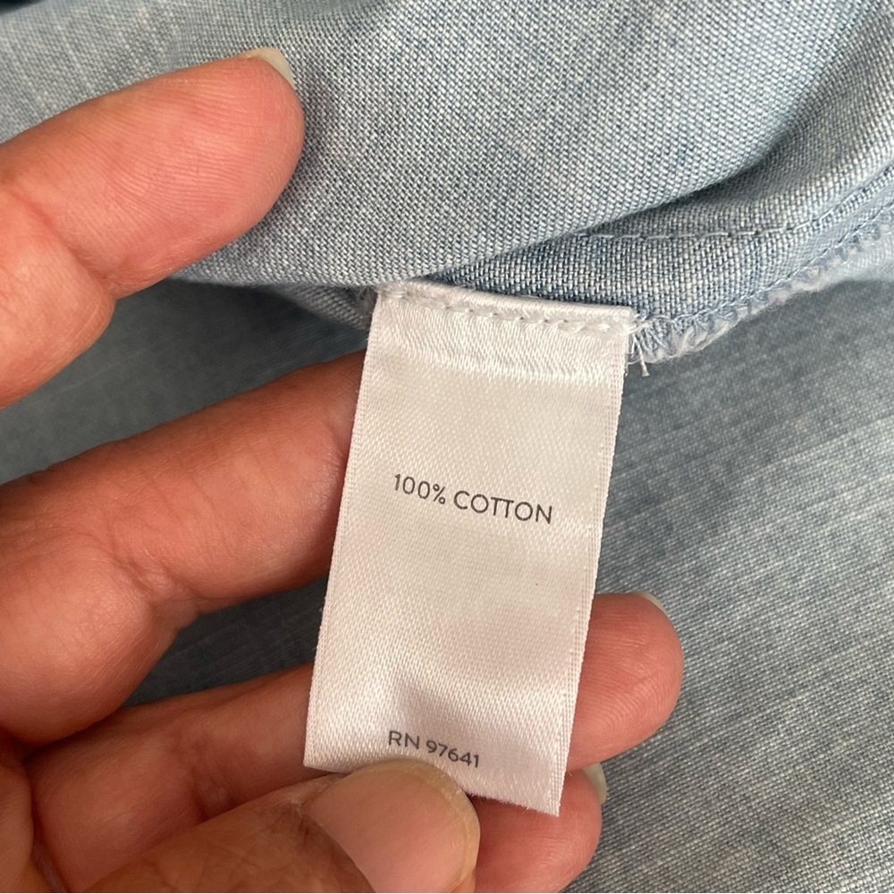 J. Jill Stylish‎ Knot-Button denim Clarity Wash shirt - Picture 6 of 14